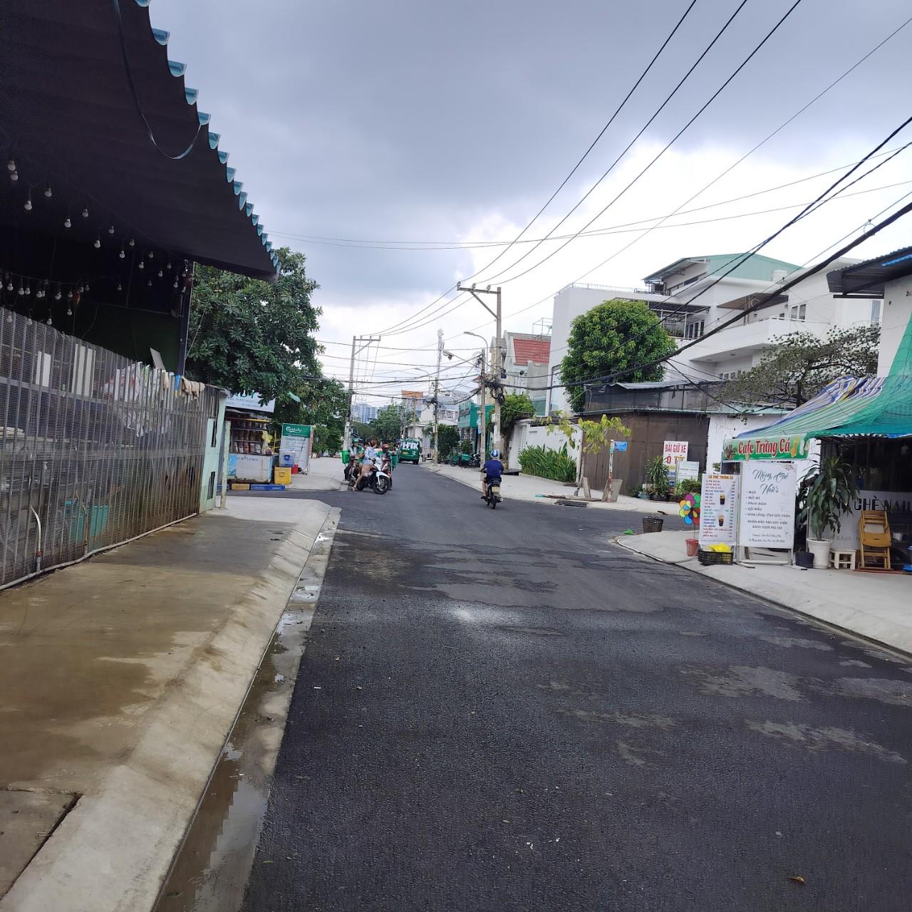 z5704409946692_bdfed3605588bbd5b5955fa749a59a77