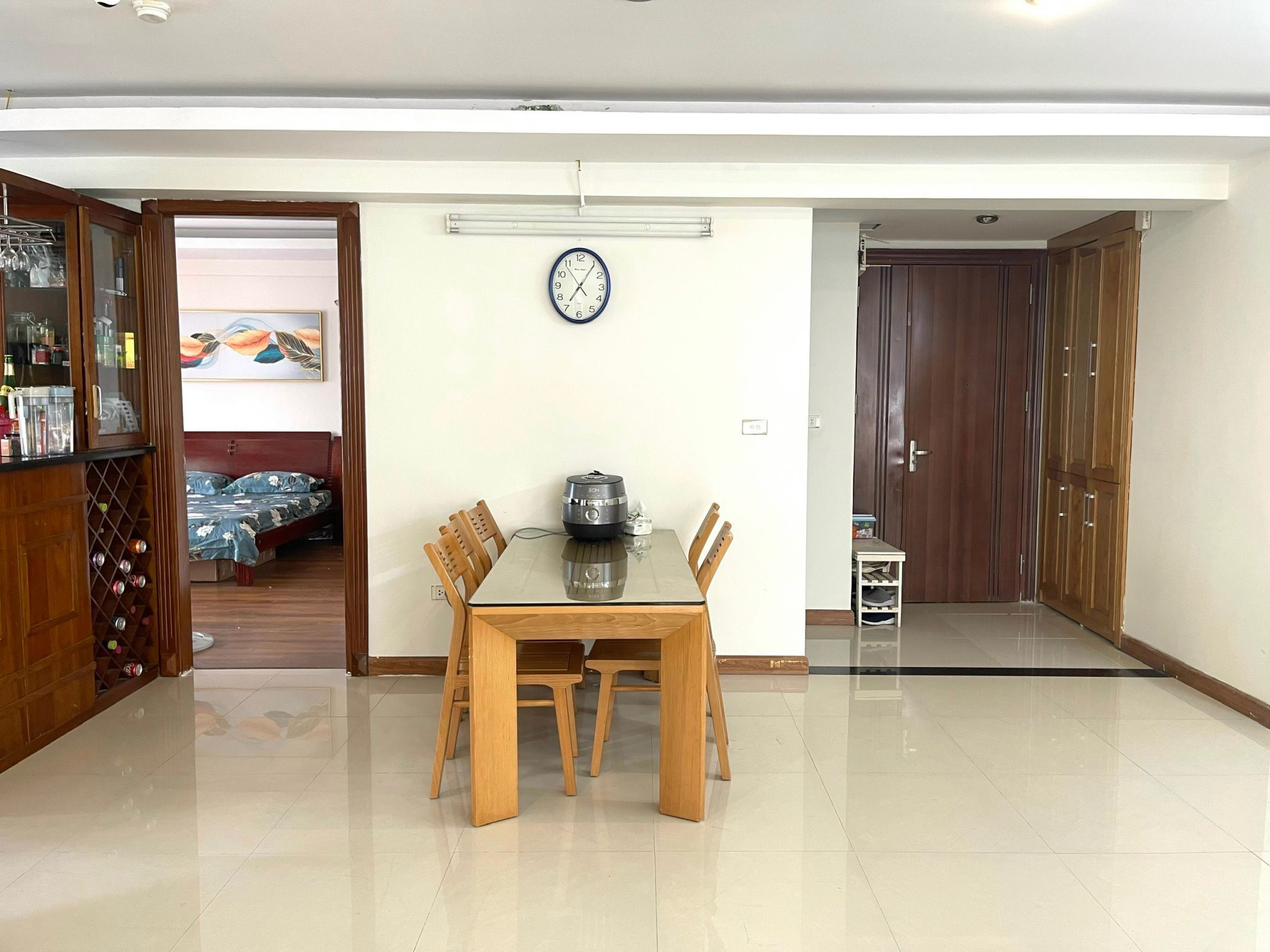 z5706710349659_77e18a1cad7503944740ecf443d3f493