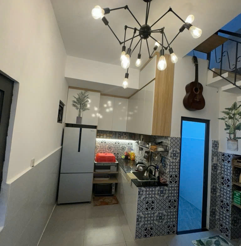 z5712251313313_d9cd525c0bbf49e30e77ce0cfbaab09a