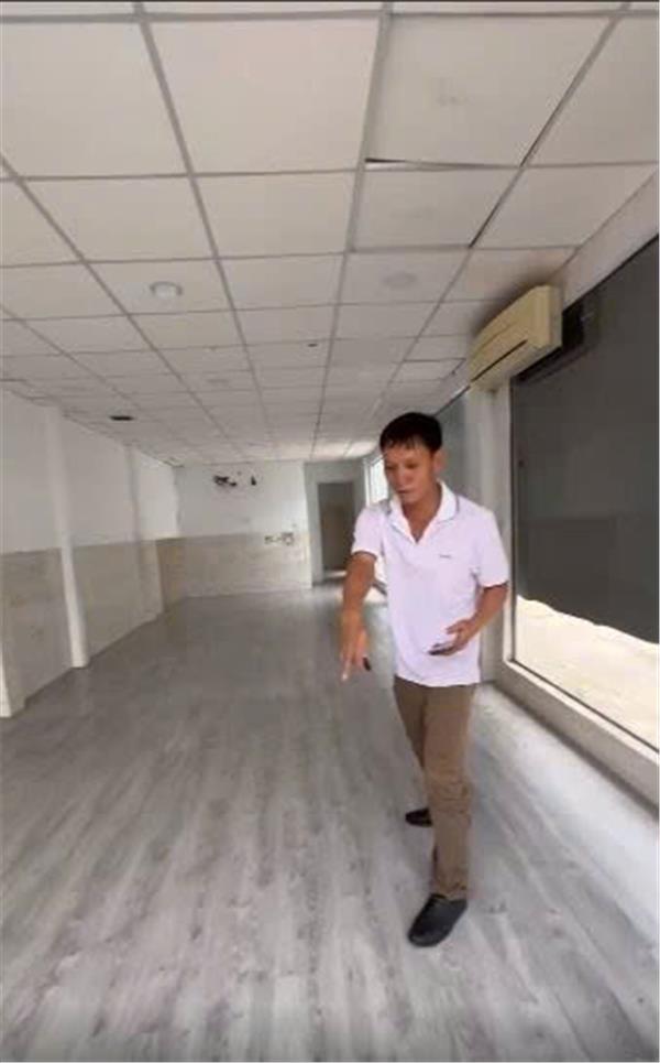 z5712403926138_f5cd8e169789ae35d16d153944b88028