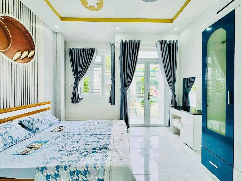 z5712466289458_84b4a90b61aeb2d2524fa482eb2cd228