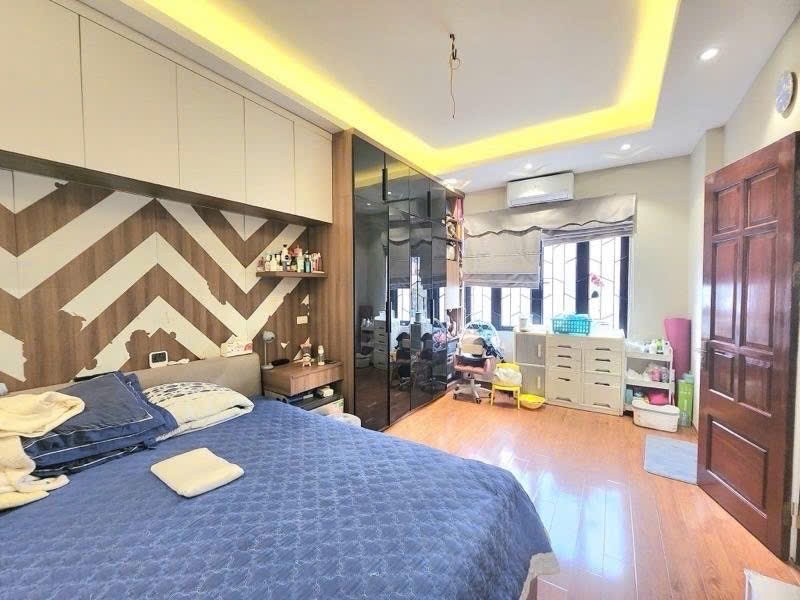 z5713677600291_aa57fba94c847a859bf6dd83fb8fab6f