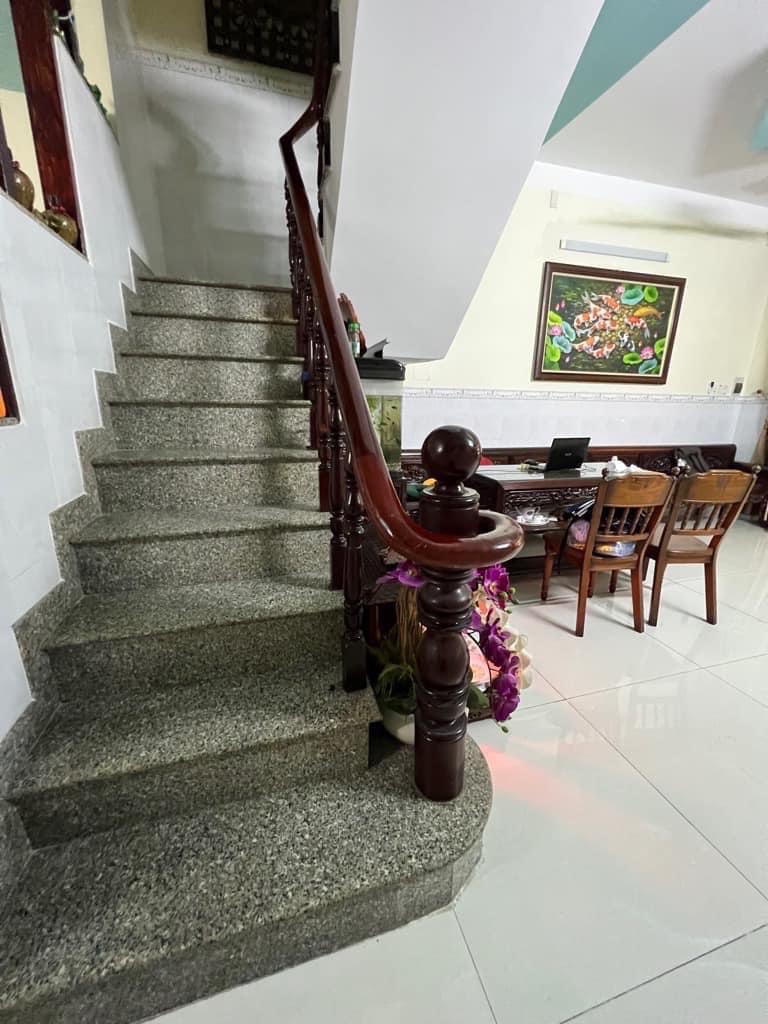 z5714349783462_640b009aed2f5a0e6749c79395b110c9