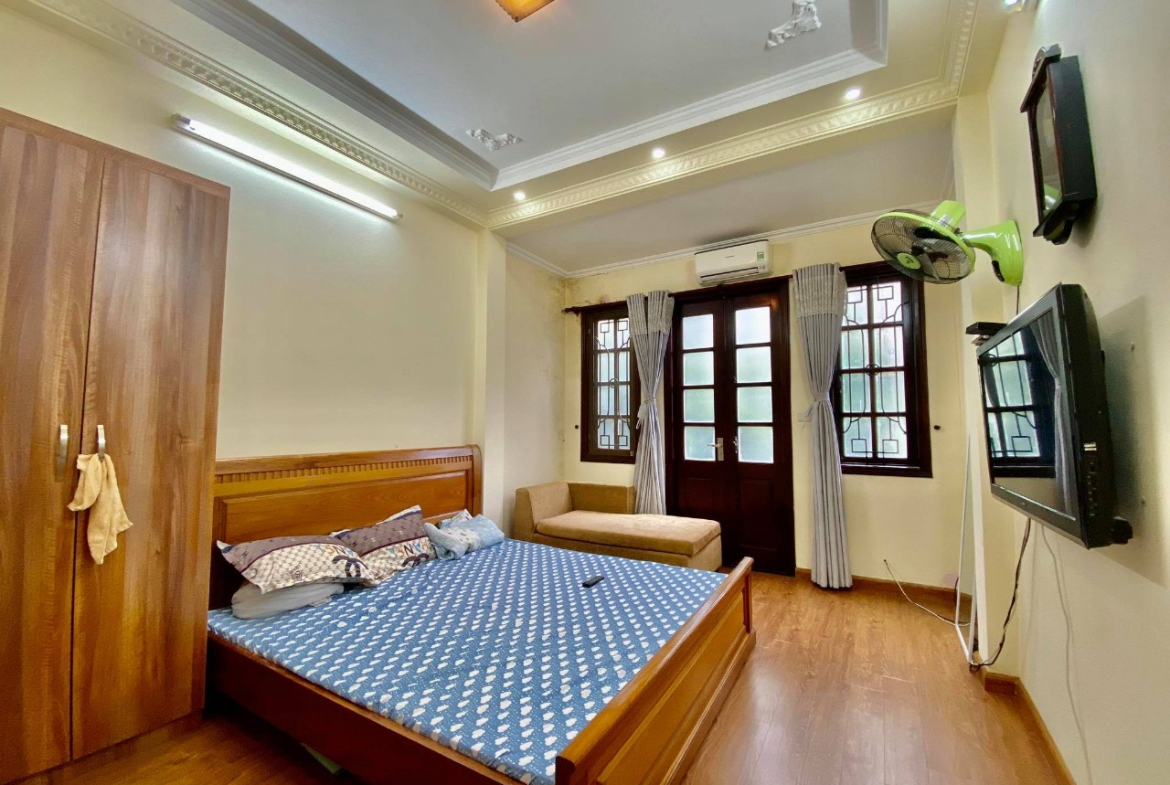 z5715884544460_2bb4a08418fc56e259e0ddf87aaf73a9