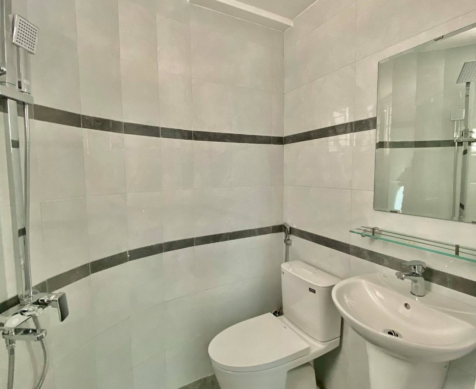 z5715888797457_37e1d8aa79de2087ffc76182c41b4d9d