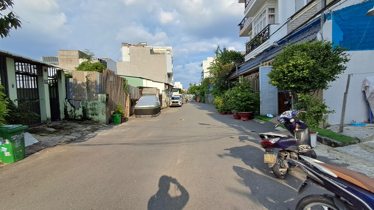 z5719949320331_b82c21146a159f8e242223d443ca1192