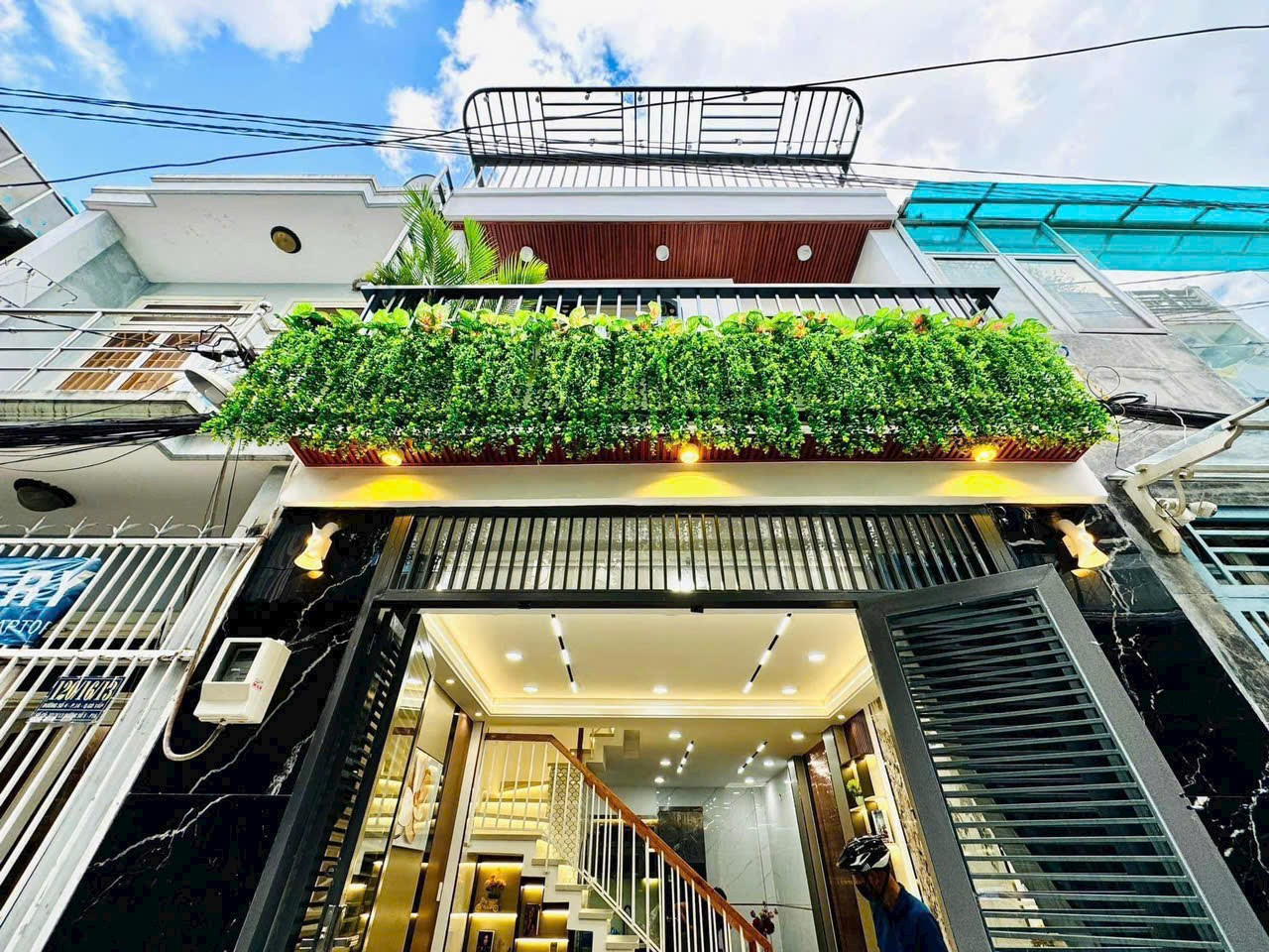 z5720771191782_ce5799320f8adc232a745114f2873997