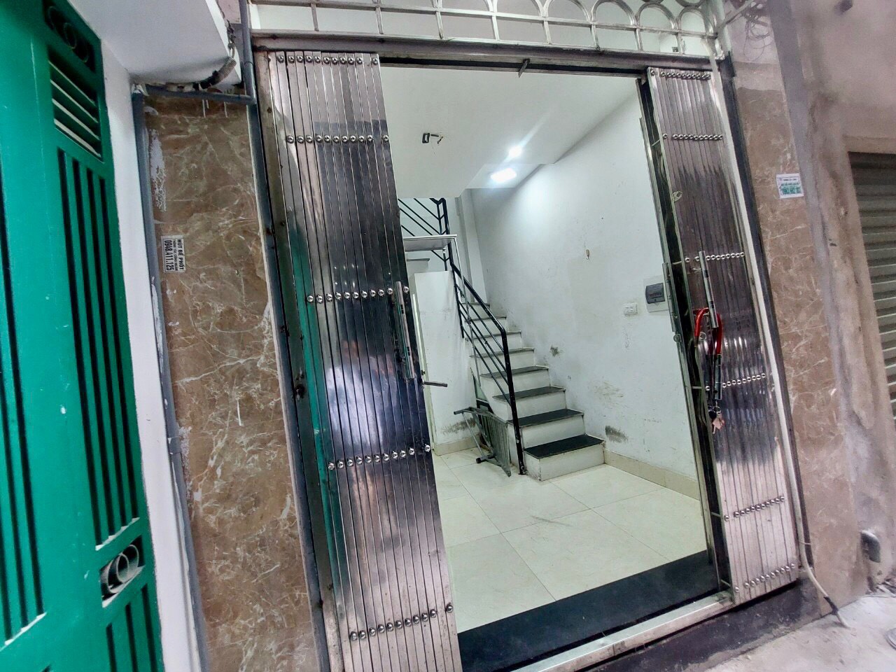 z5723166102761_2e433bbbbdb7efa87a1154463913eac0