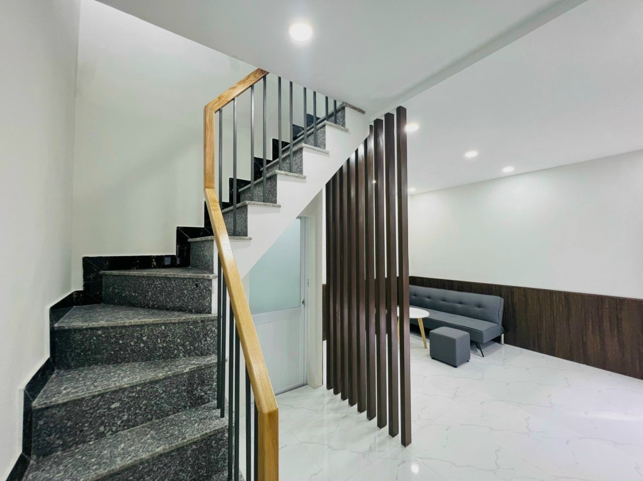 z5726192048566_d36ff90125b8f6551a0b27994575c260