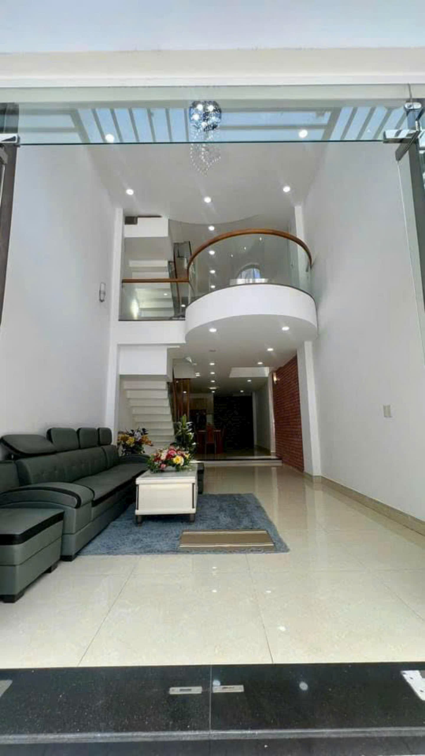 z5727498398948_257ddd2f7fa483ef097aca1988c59e2e