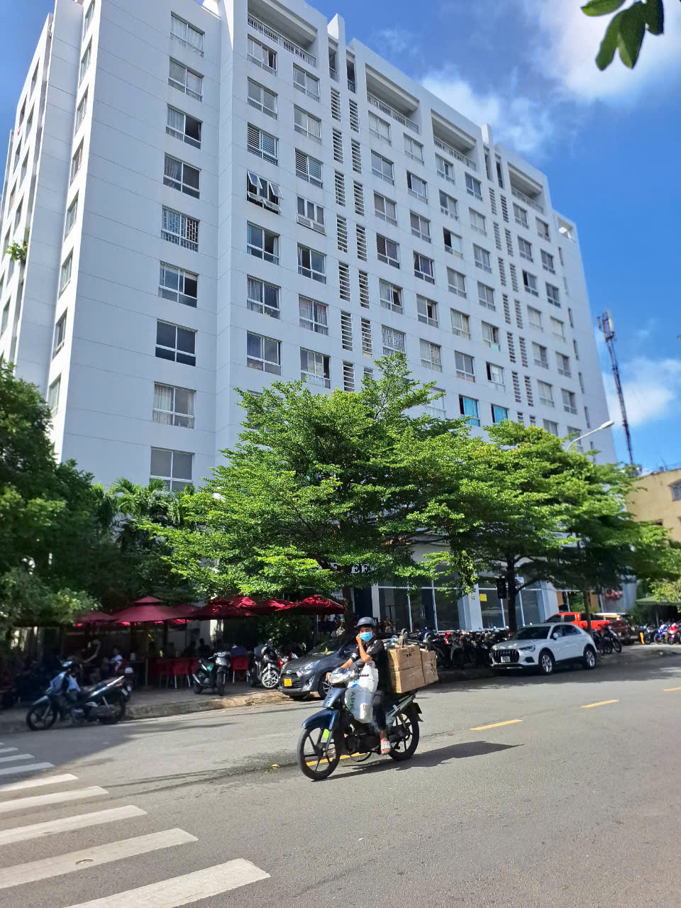 z5731854822334_0ad26865ce83b51885e98e55412555a6