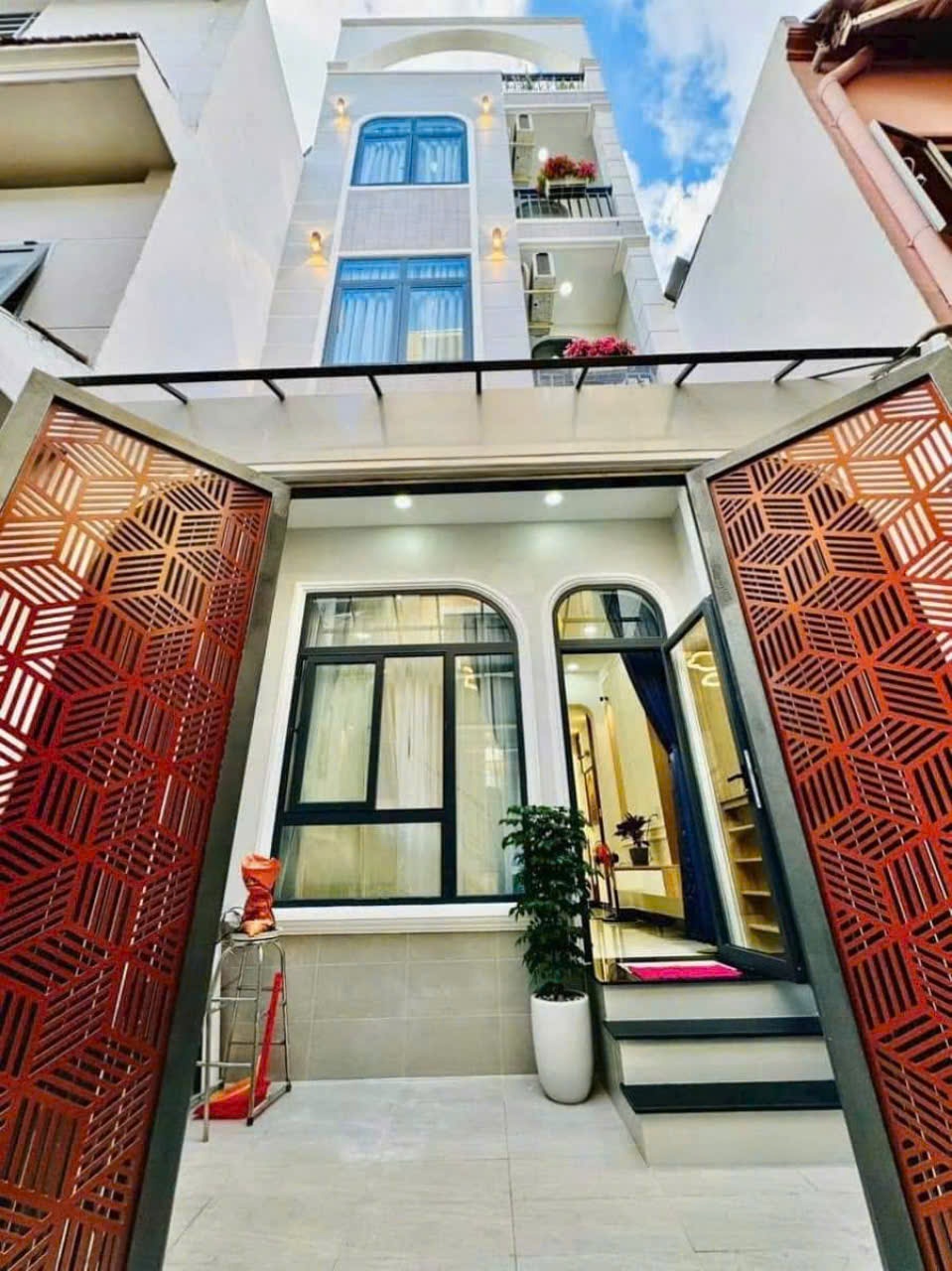 z5731965780190_c65c92a1a7ec406927094144cabe3c55