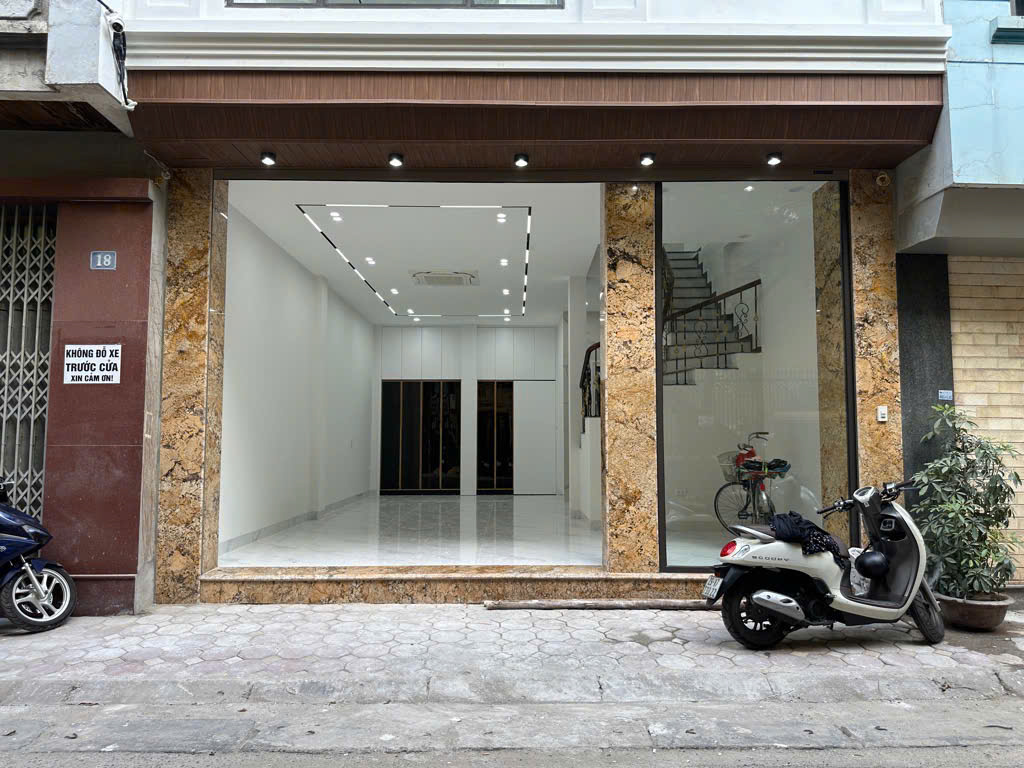 z5732524237704_224a9d2571c21afb2a075819b9b7fe4f