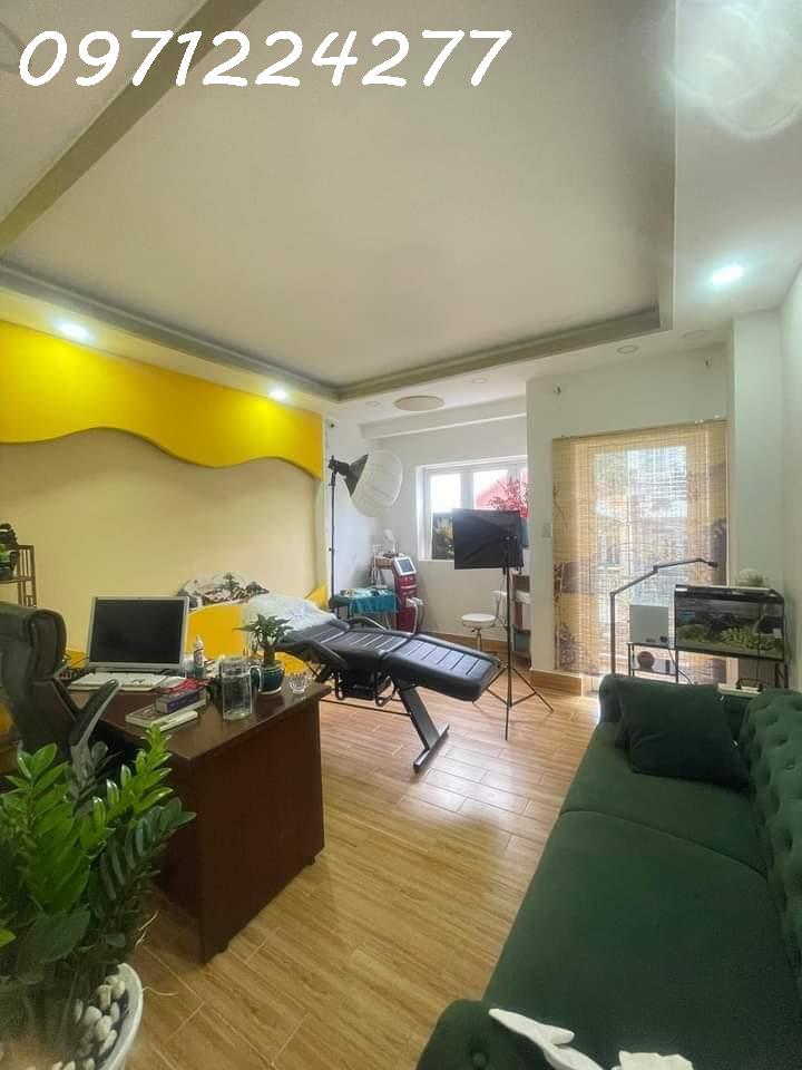 z5734330735441_f3bdbb58aae6e07e034fd4202525a2c6