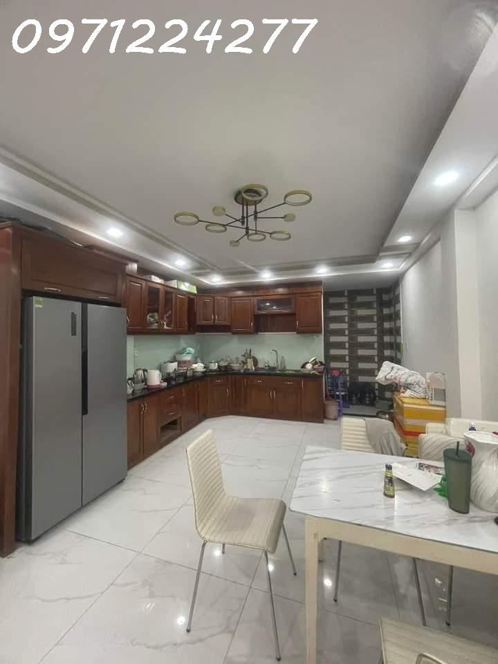 z5734330735563_6c5fbff5e517224ad762cd3f41a934f6