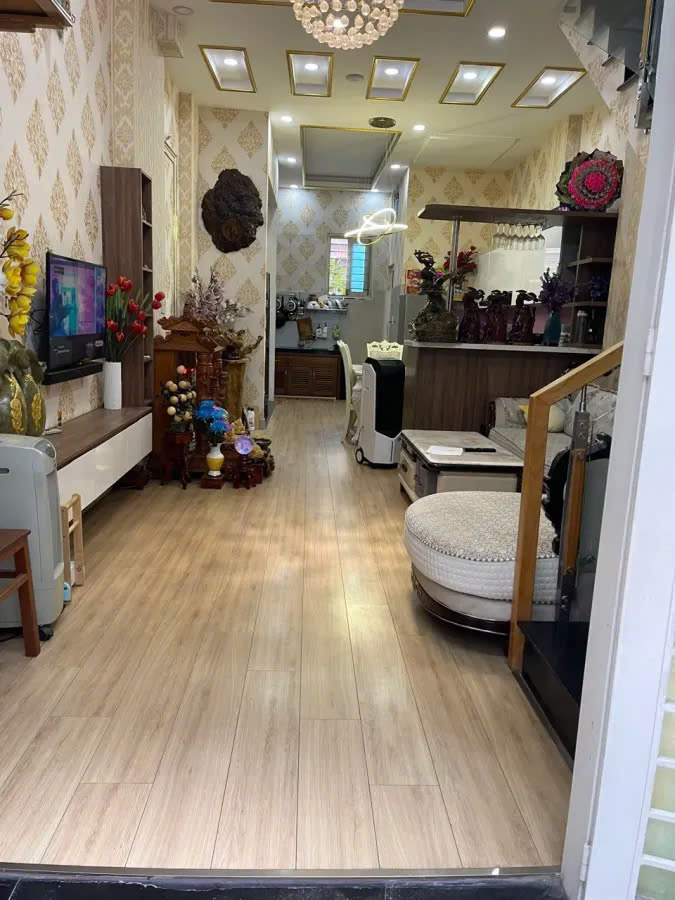 z5745573241742_f8a248a2e300d9d502d033ee53bfec94