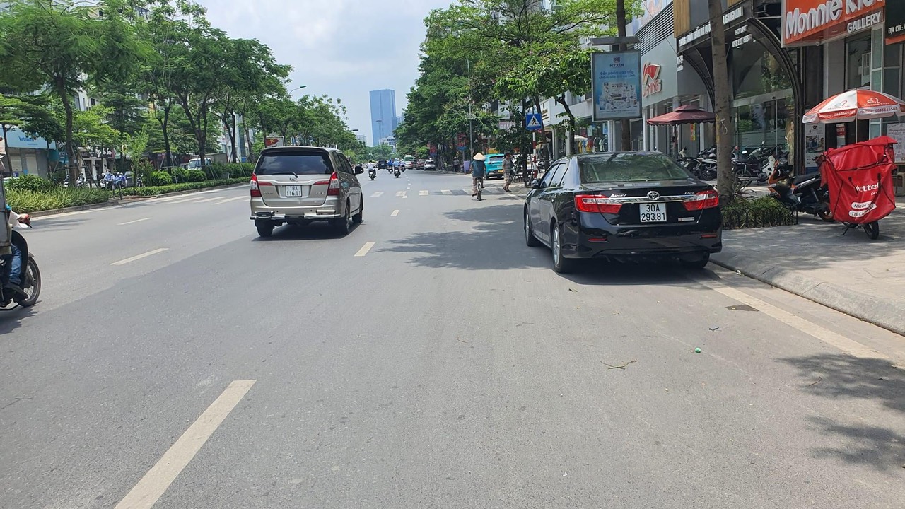 z5745881061681_18bc813787e2f5744cefe094b4579757