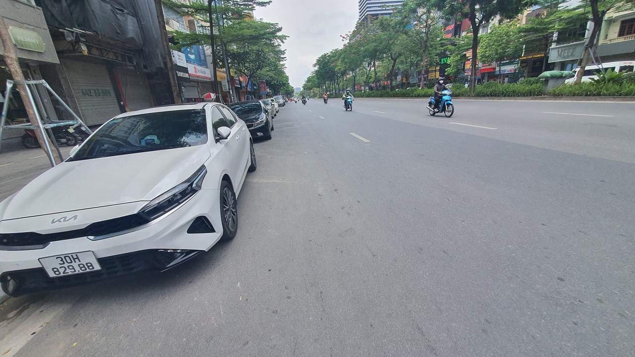 z5745881066503_d6c42e8addee04265a00149e8f4d1073