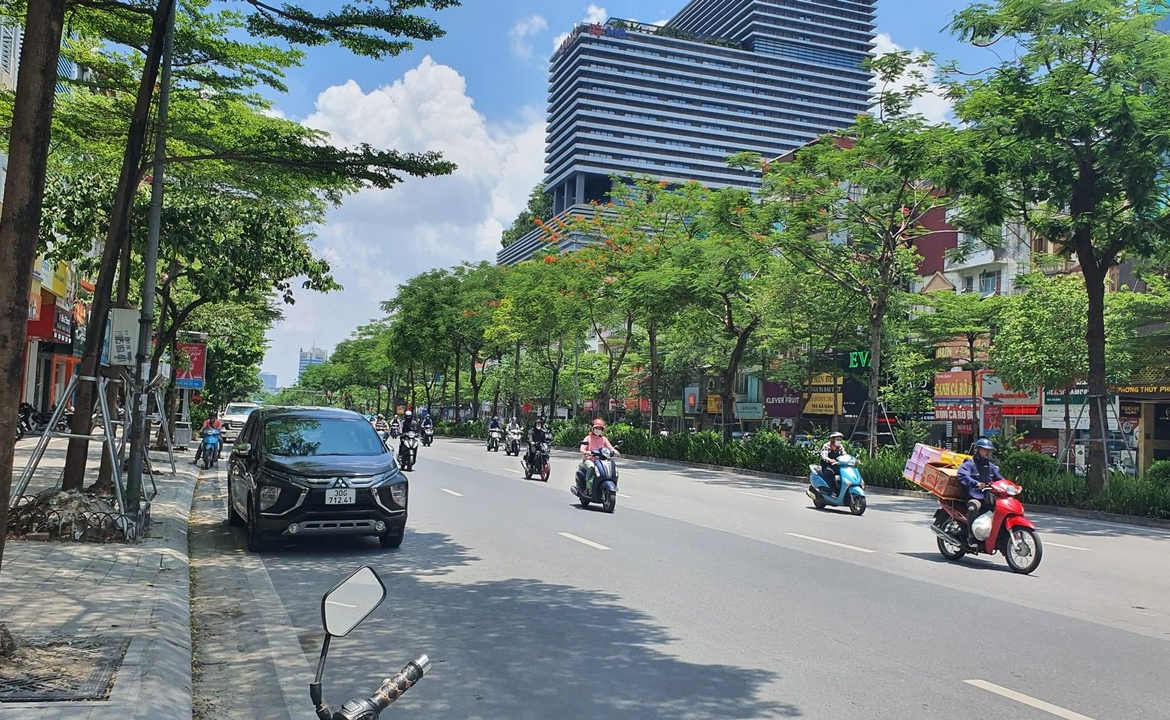 z5745881073340_ce49028938415ee62ea82d681452d1a6