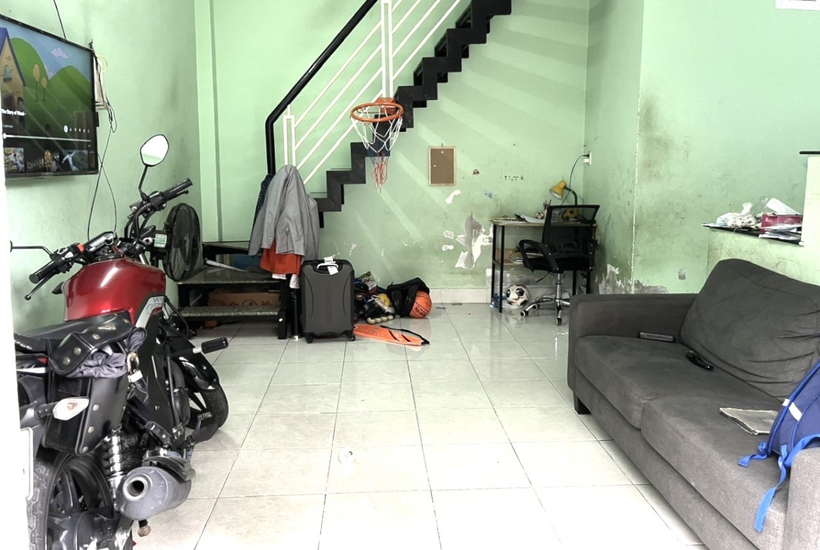 z5747108853432_e56b259a4fb0efe740522a5f98d2684a