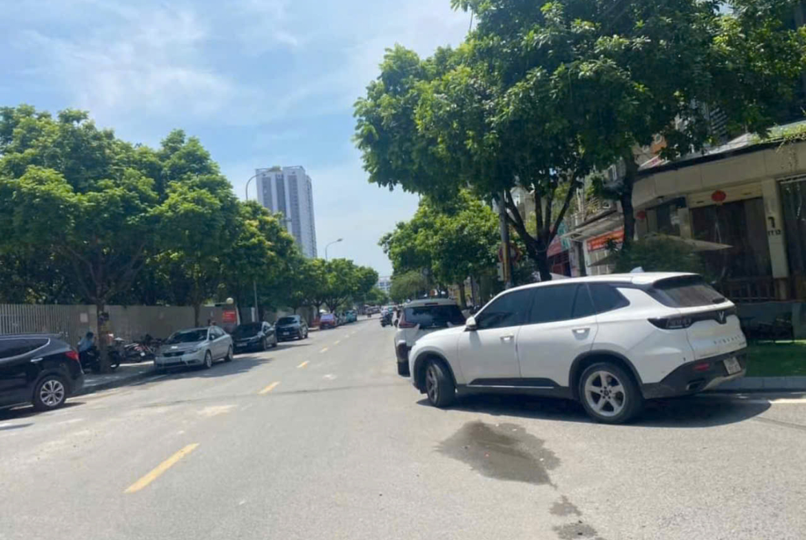 z5747363941628_2aba4d1c81772eda9d13238b9a589b0e