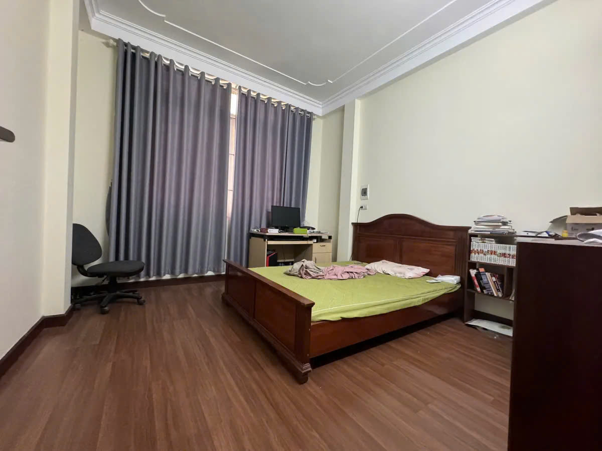 z5748431319988_186b51e813cd47111797e333e27b6e64