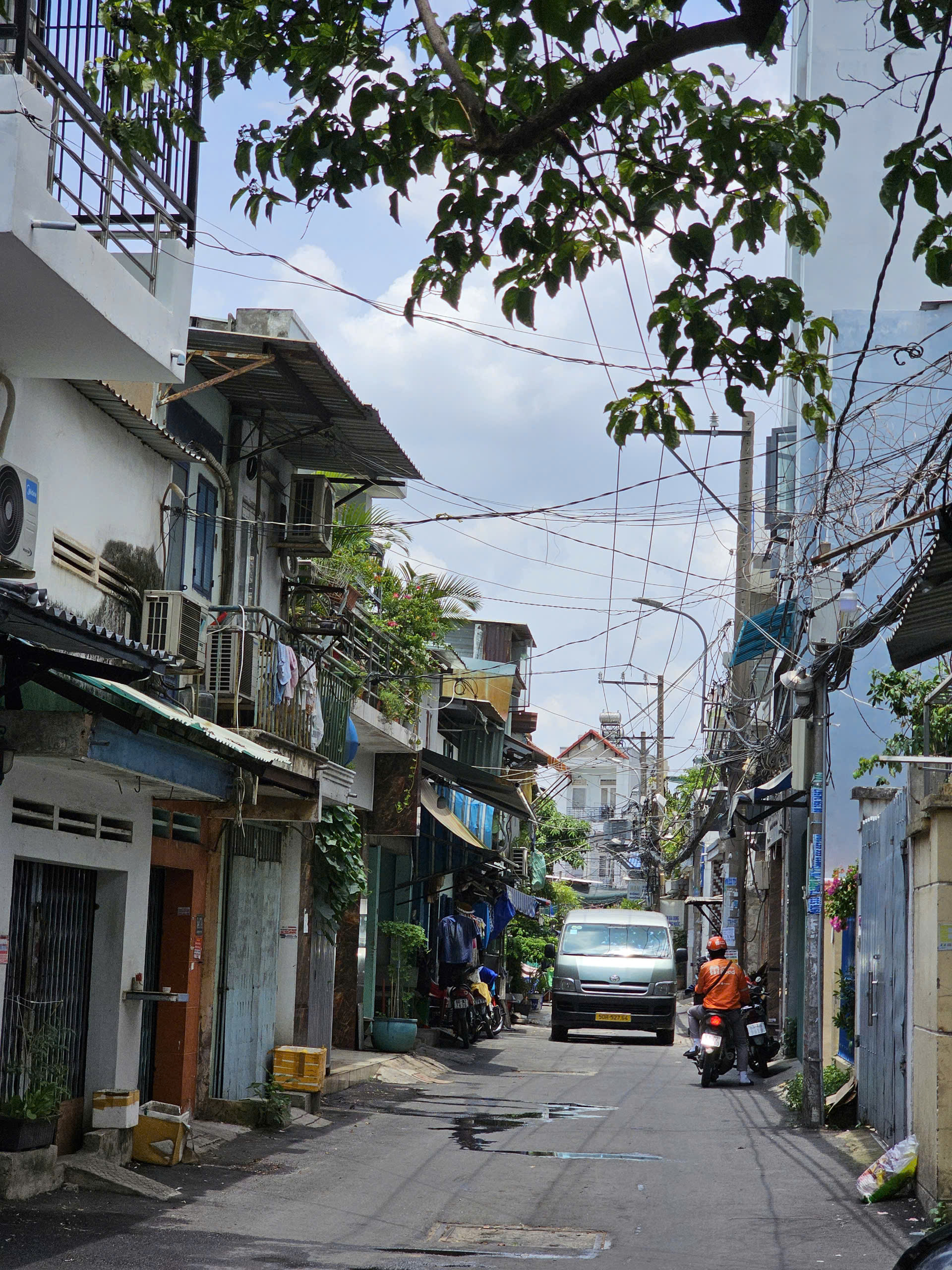 z5748959915588_f5a4e1b2876a75a46e6e7a02fdf205e8