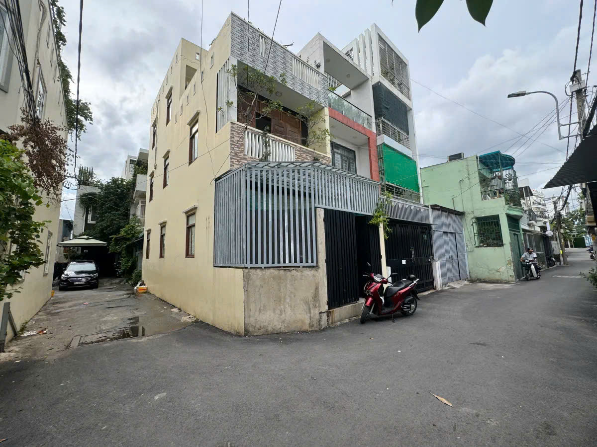 z5751088481610_64ce1d3fe7a72dcc82fd2415b6af3302