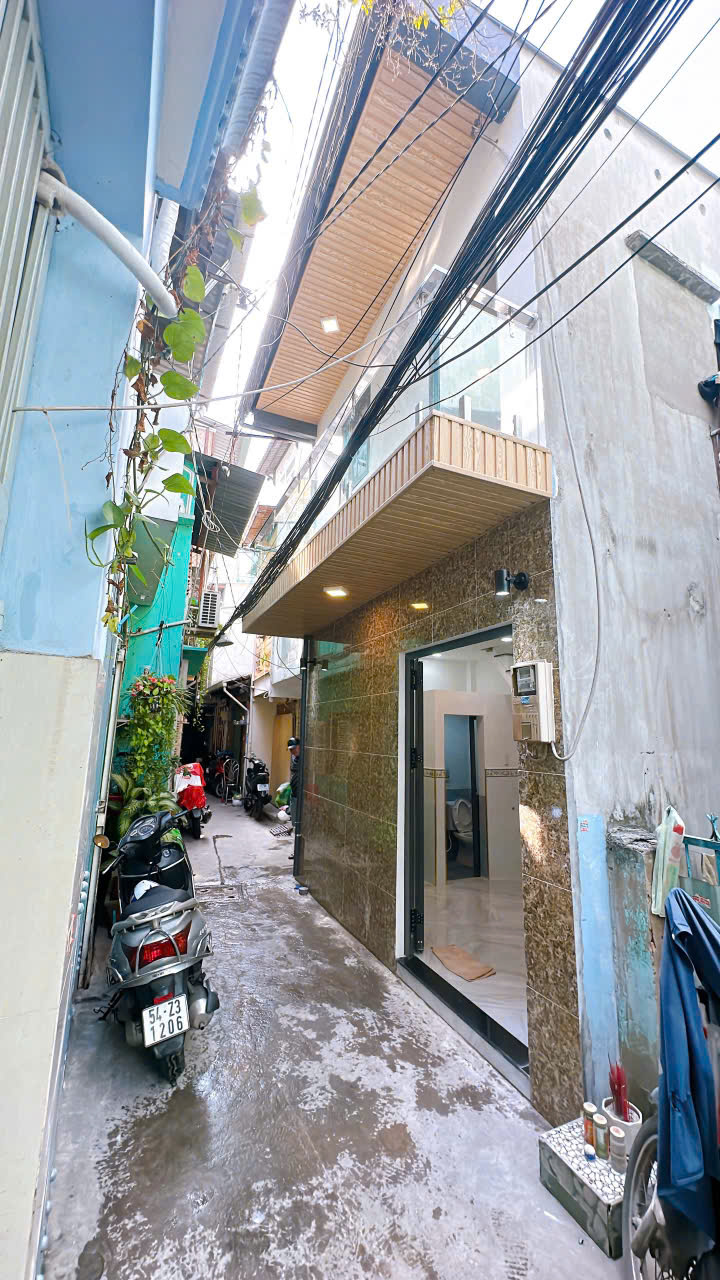 z5752987890235_4466d96b19fb85d6c8169f819241512c