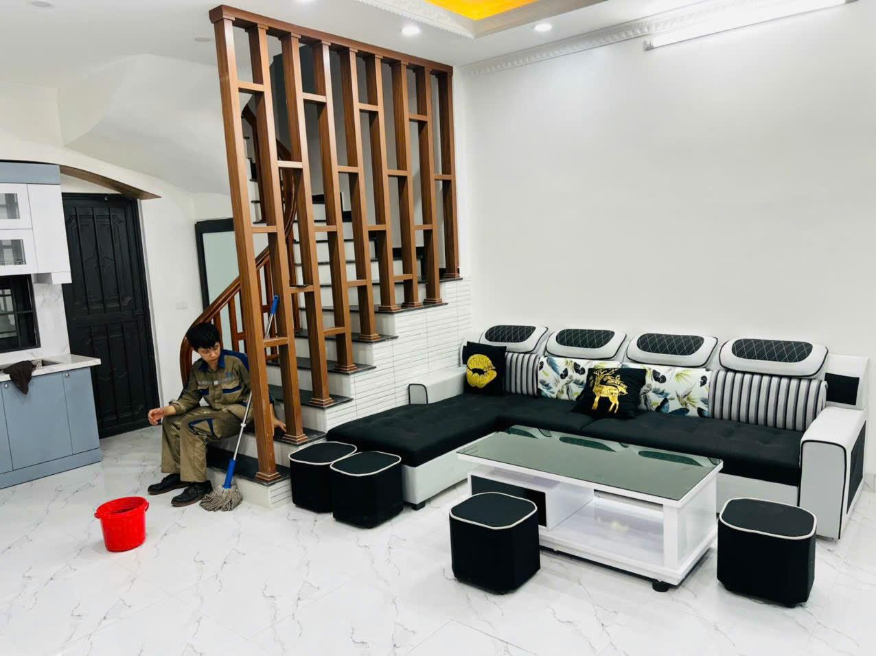 z5755122007639_6aea38d317f3544746fecbfbc1dd9510