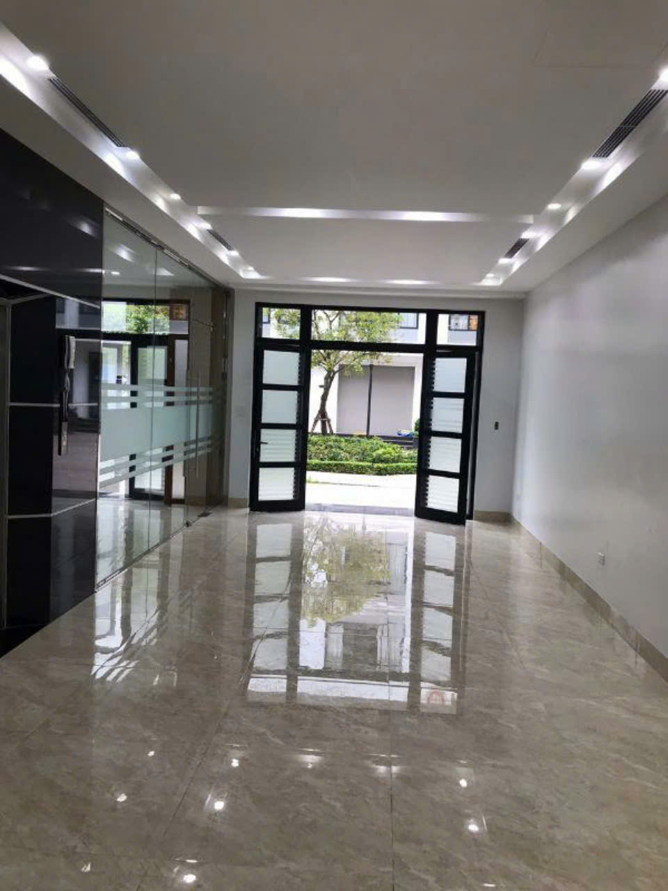 z5756319526855_127d338c4ddc15589959e208b924e9c0