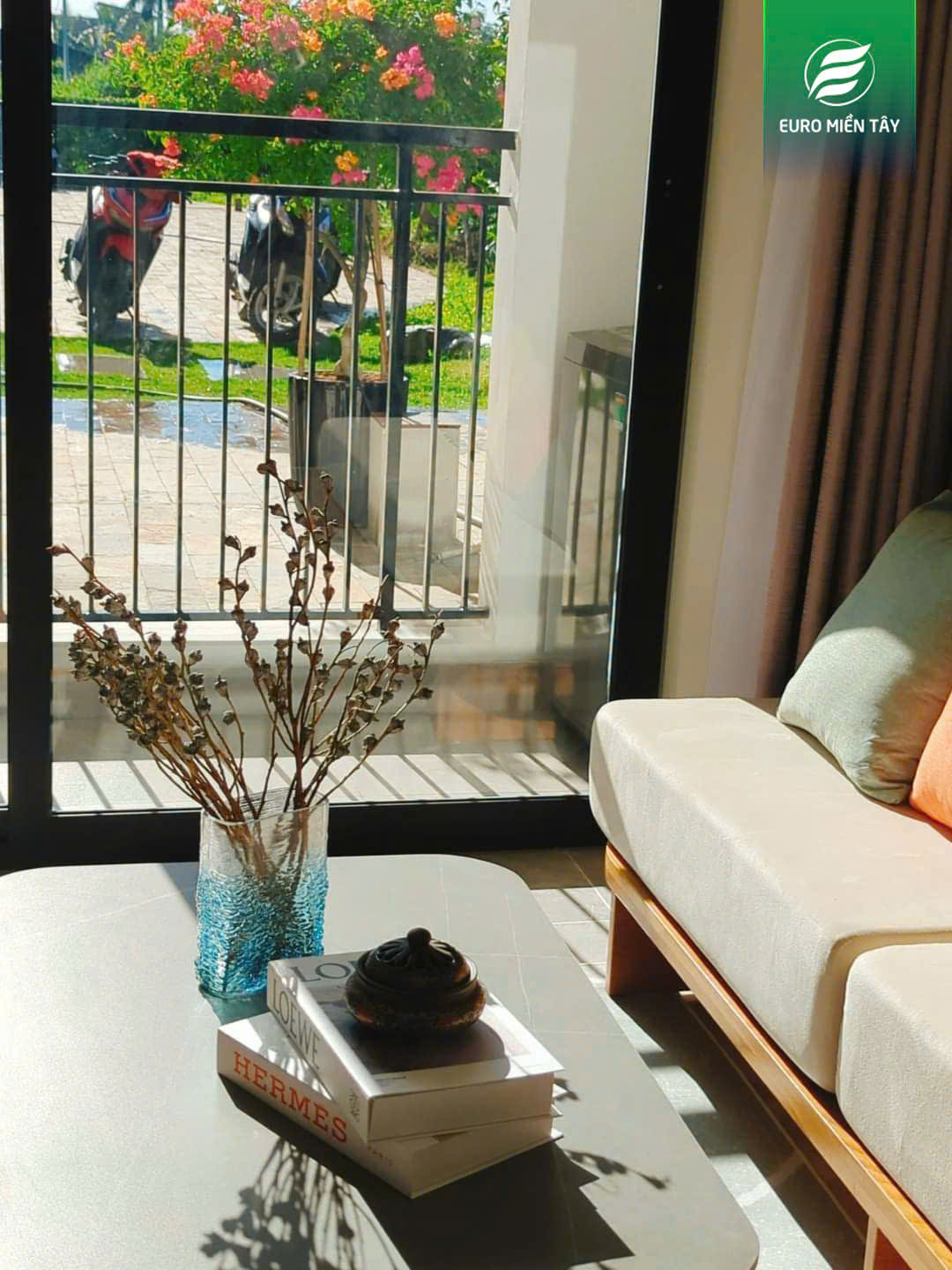 z5758456740215_f8983fbf29477de10584feb969d20025