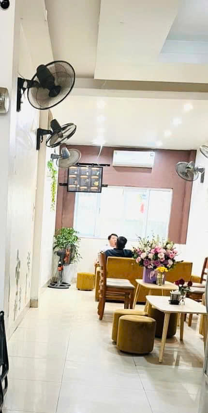 z5759242742200_5fa1669d5b558631ff05f2f2e5219c24