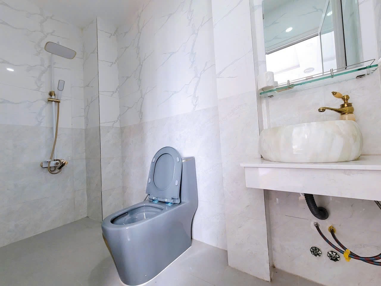 z5759713970346_4034478d344ee3b17e48ff033a9e23bb