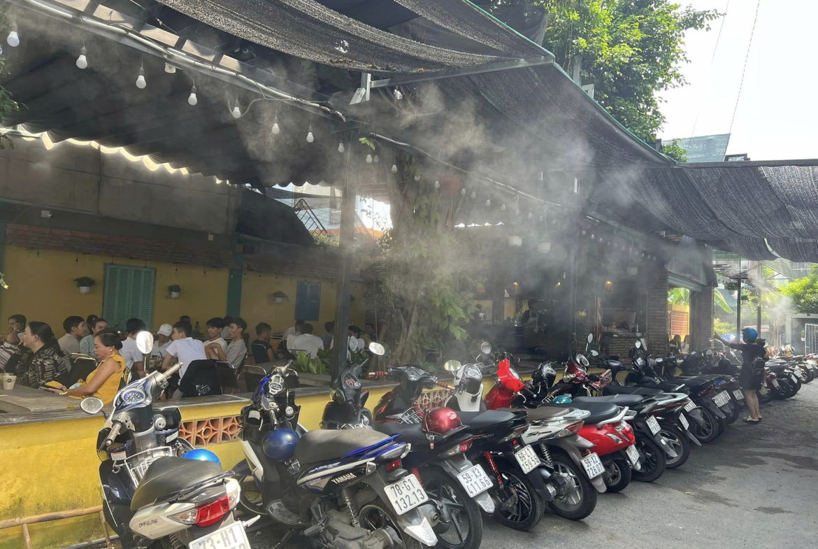 z5761748104759_b7f6a90a00b42260591e19b55c0ace8f