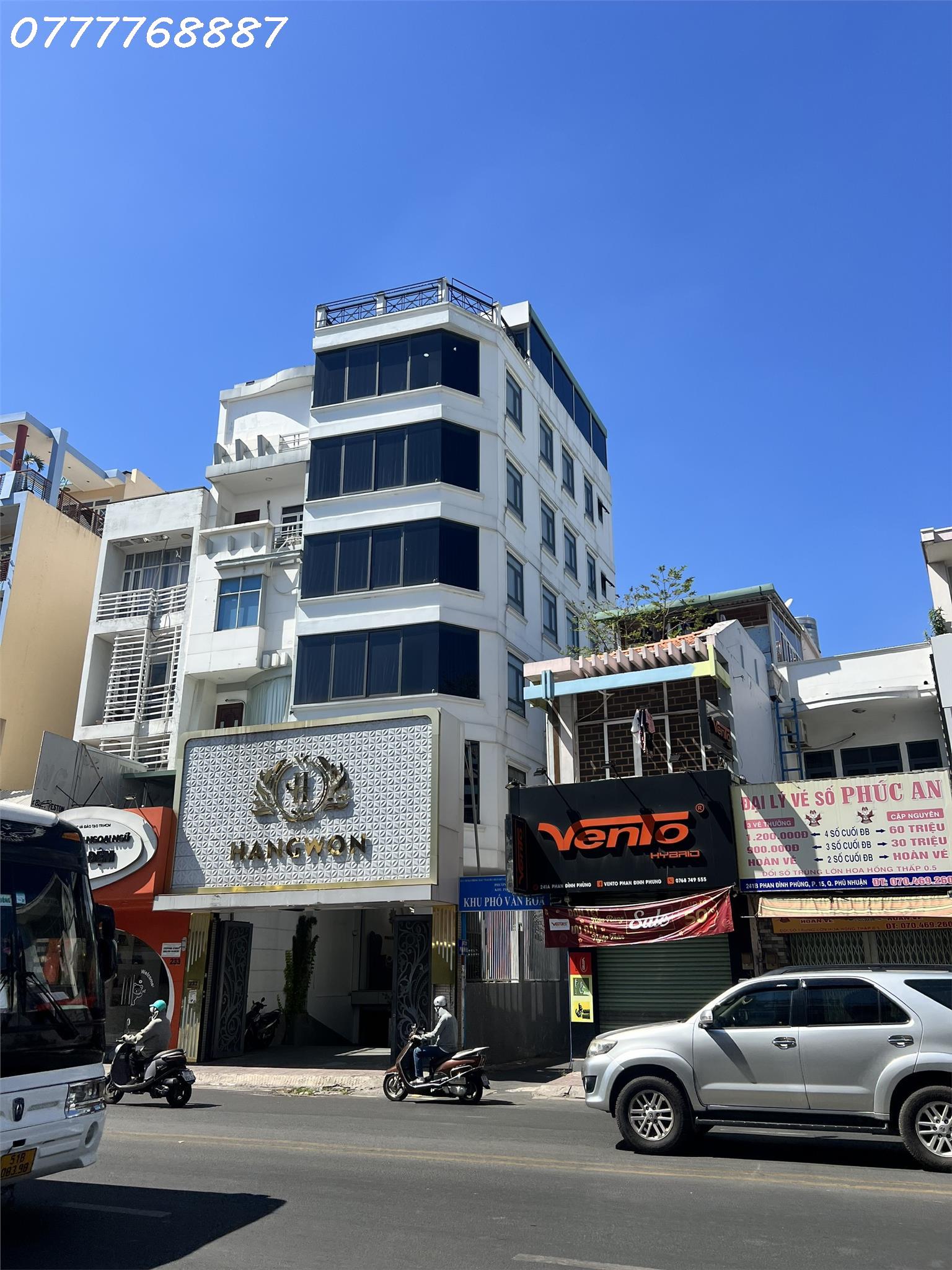 z5761953024425_1cd9d8563cd3cea1ec952e910d59b180