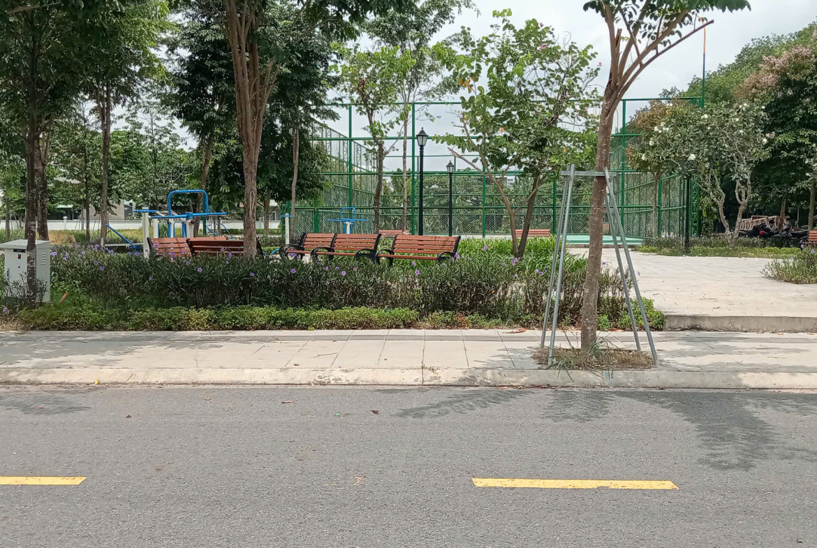 z5764794400987_95383720970e5f82de6ad78d47dddaf9