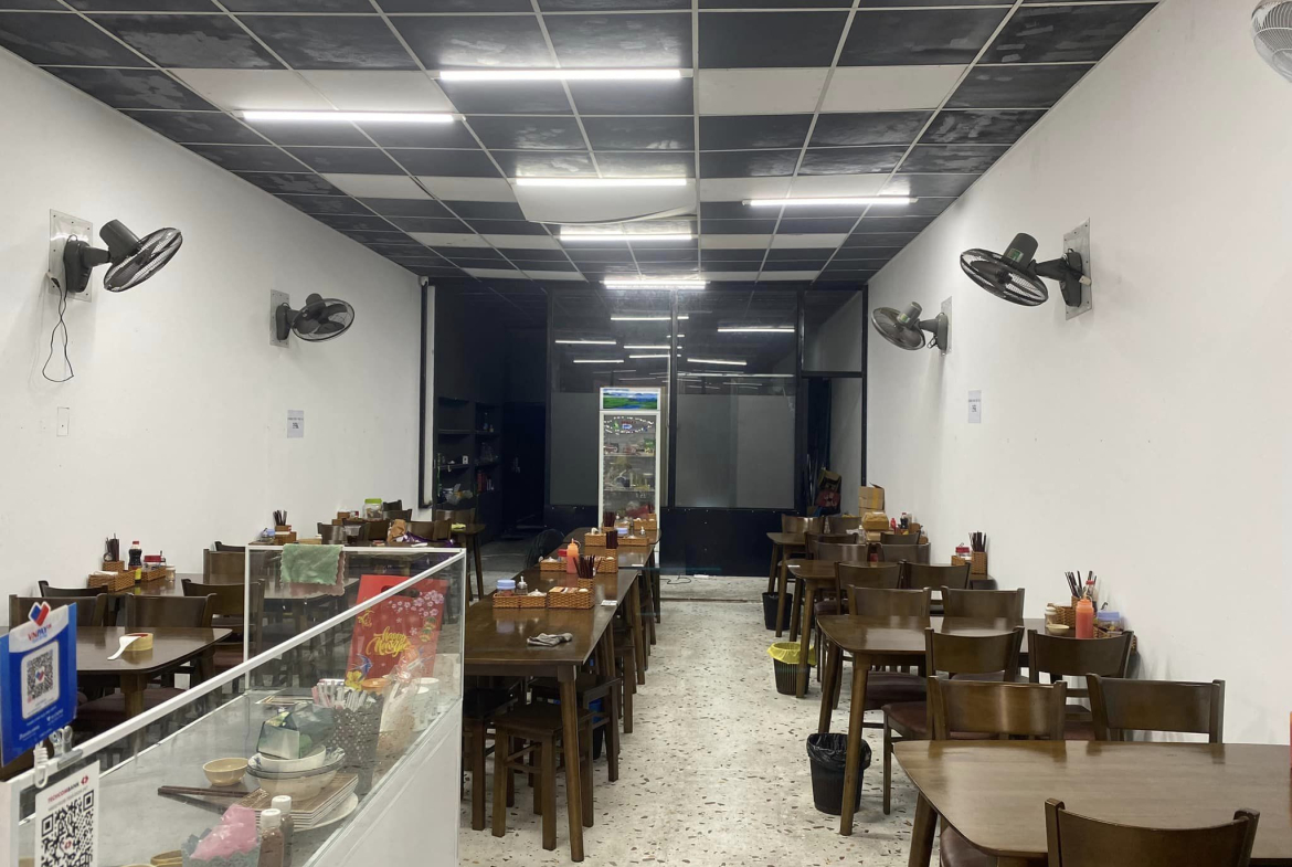 z5764844998851_e35c9cec001c0d37b629fa2ba5c3cf9c