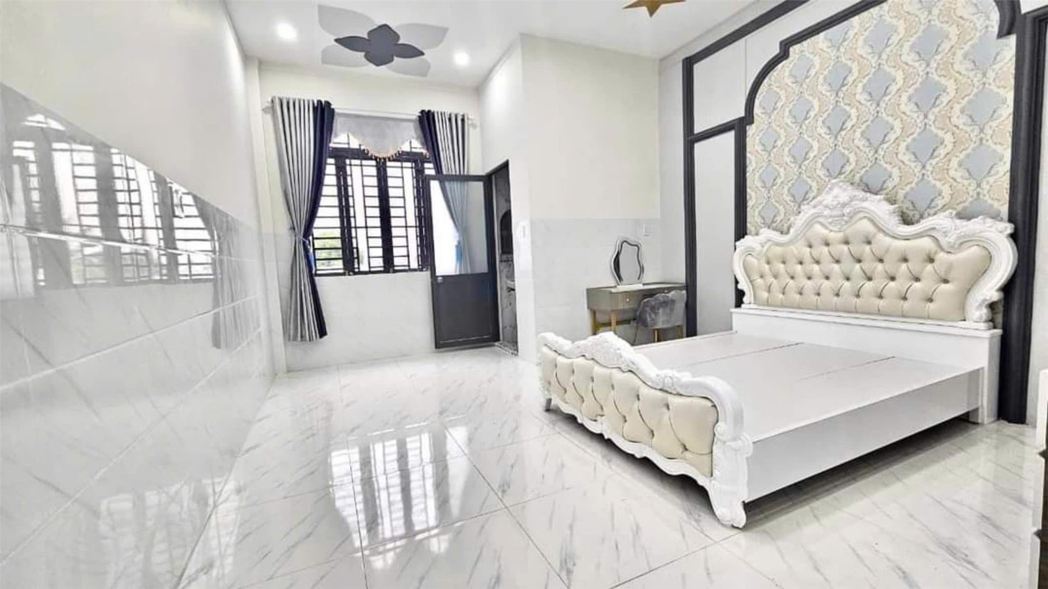 z5764998772043_df677674af0a2b13de80db88aac34c12