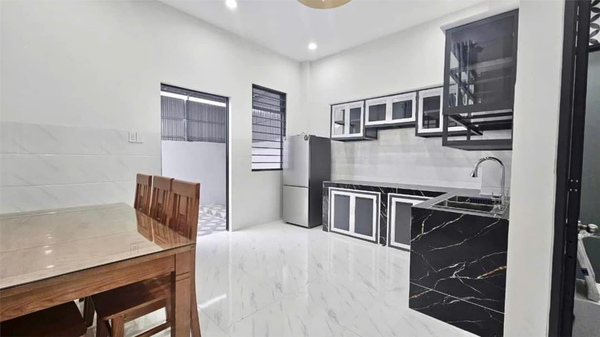 z5764998777336_cda7d9eee053f2a82150be00c642a2dc