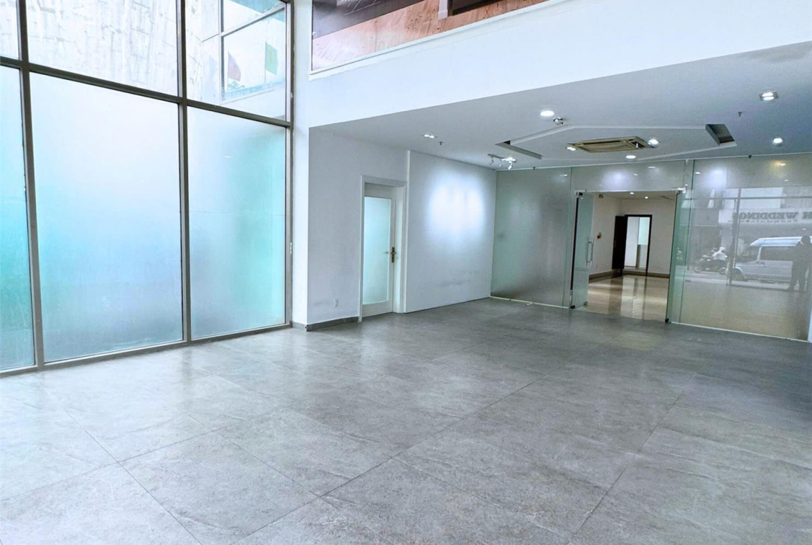 z5767661702988_5e696bc7be57a7b4ae38462474cf6a02