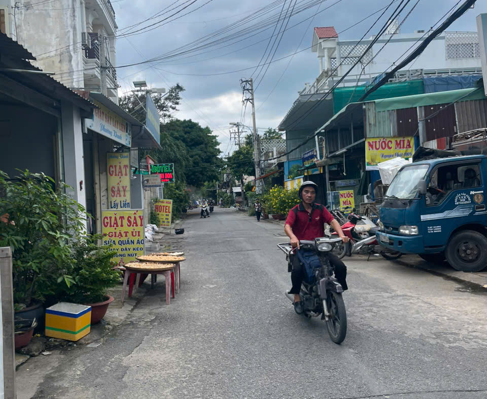 z5767709927561_674d279509407242e970bc077d05877d