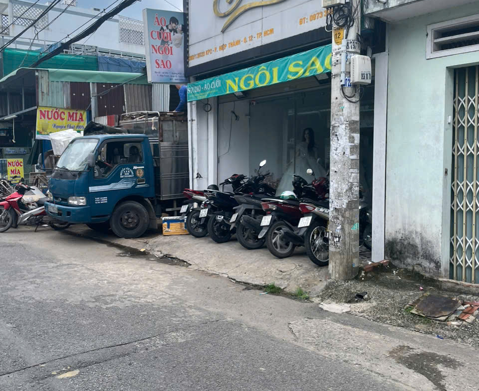 z5767709937418_2cb3bc88cc45dc47134f6a3624f8e074