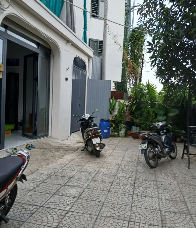 z5768256884482_6a409b0b85aff7e04cbac1957489eb2b