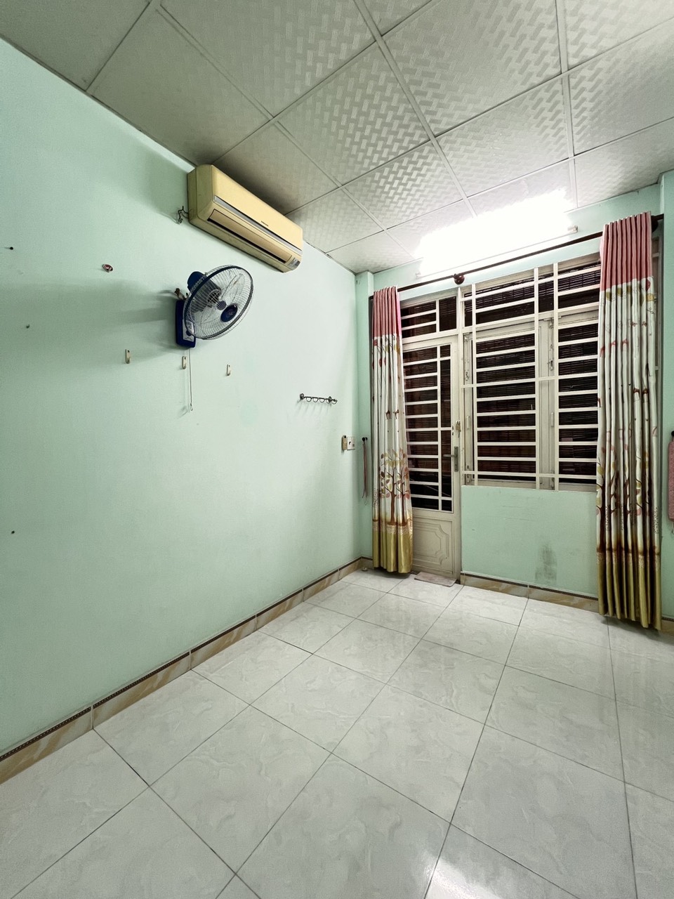 z5772511256247_fb27d1b2c6b6b2424ca445da64cda647