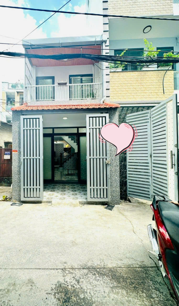 z5777802883852_e0526983fa7151de8a57823837399cc8