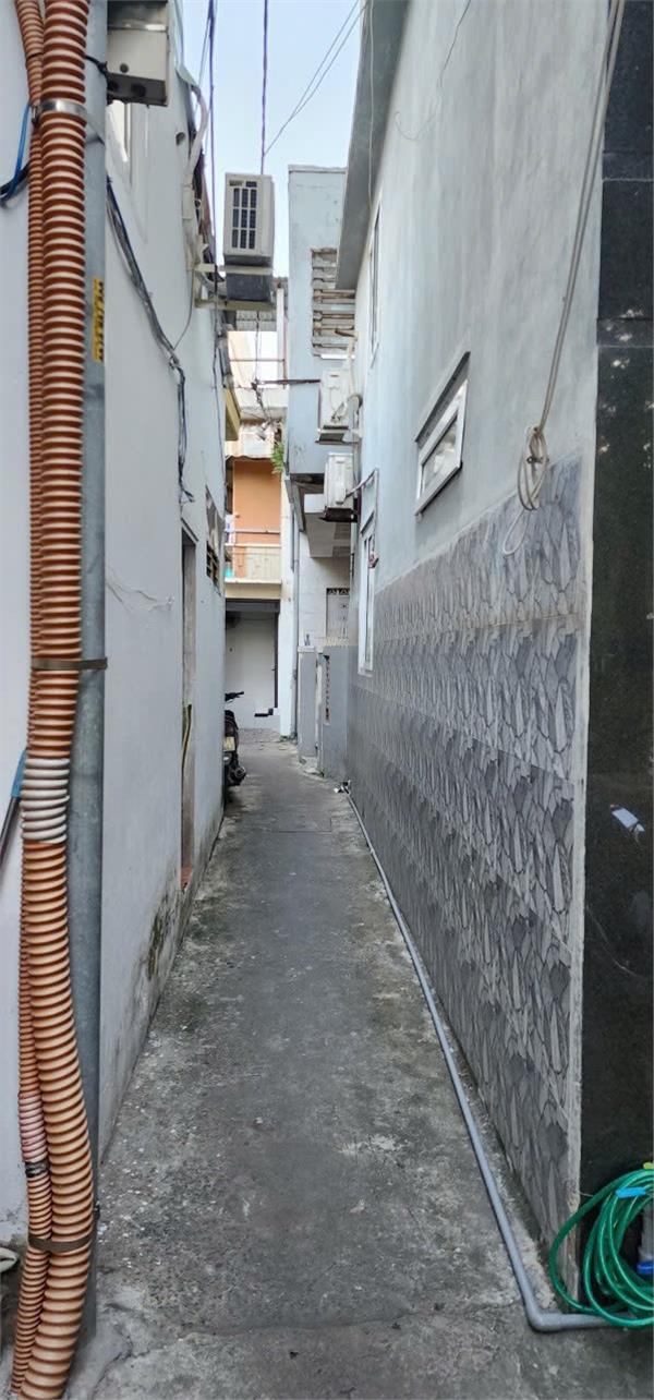 z5778837908044_8685a56e25042829455a9abb6375b7cb