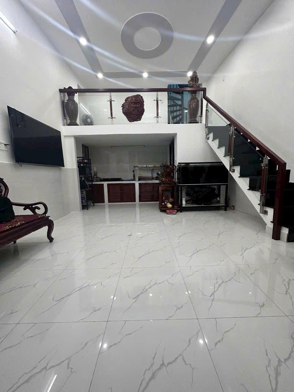 z5779679639616_e2c9990a1c52fe14a3ab9e917e4ceb64