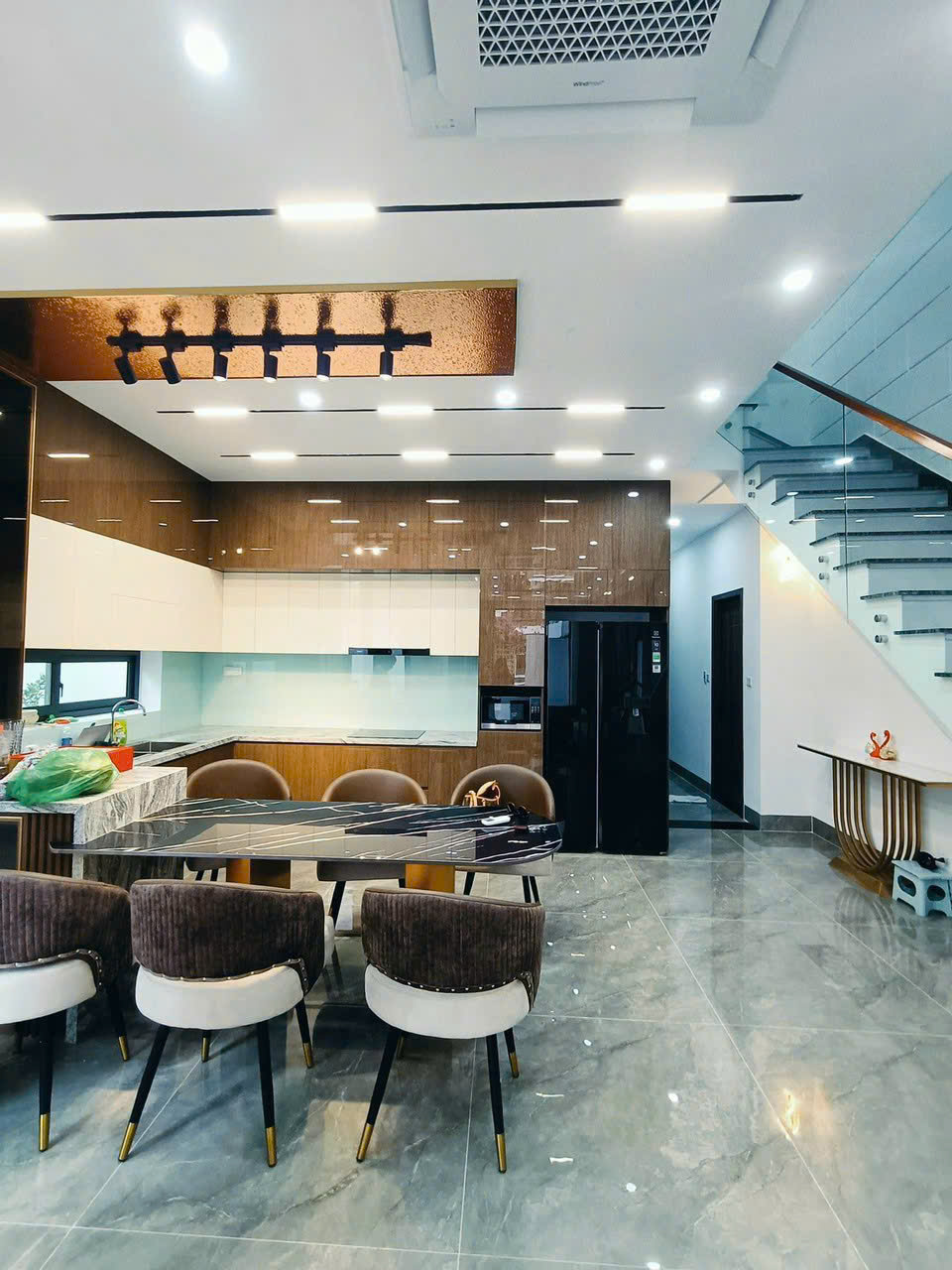 z5779945733966_a078508185cd3755074f478aee48730d