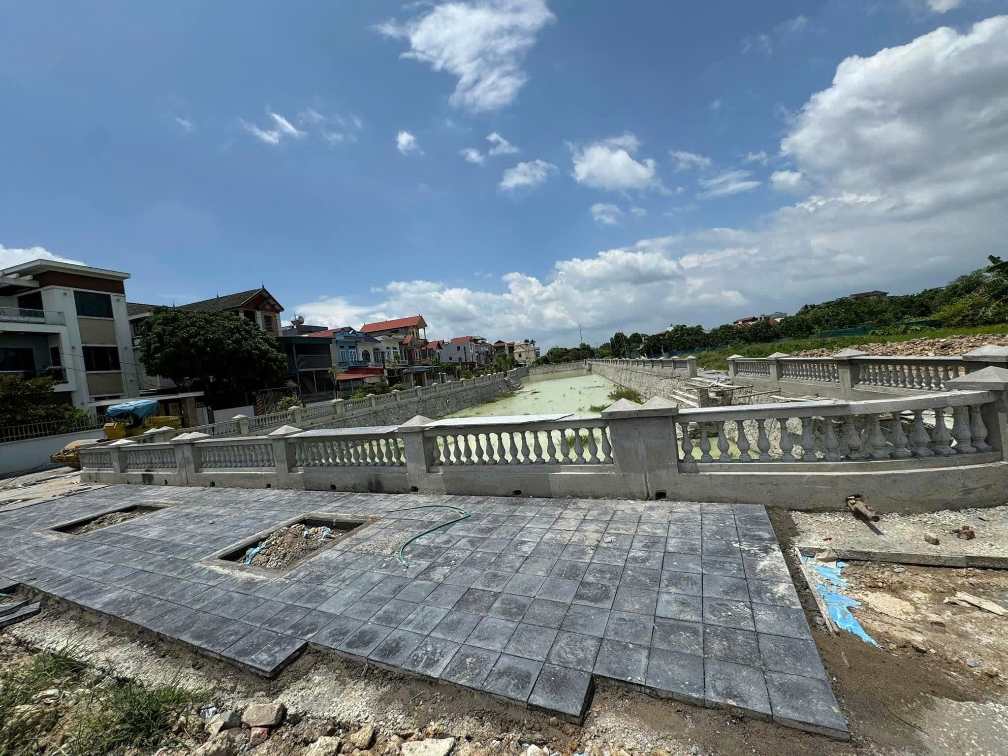 z5783724382489_2797f4491a8d401754f35de8ee89fb05